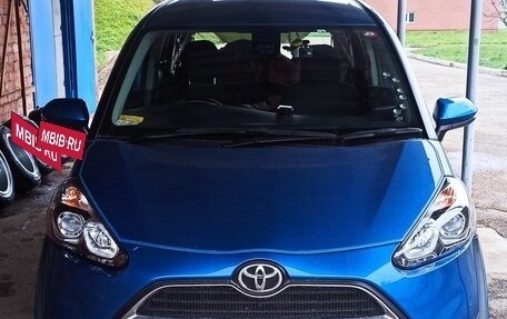 Toyota Sienta II, 2016 год, 1 510 000 рублей, 3 фотография