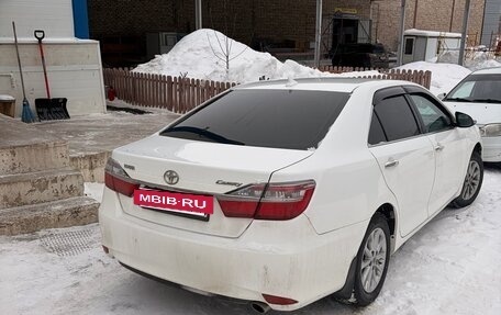 Toyota Camry, 2016 год, 1 880 000 рублей, 3 фотография