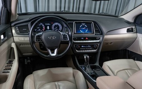 Hyundai Sonata VII, 2018 год, 1 999 000 рублей, 6 фотография