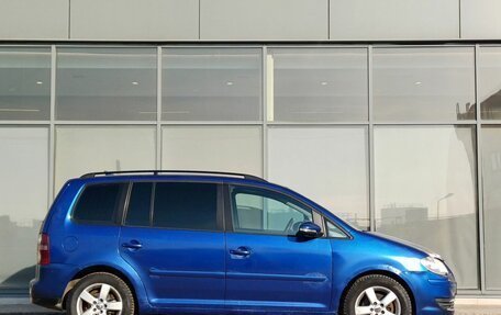 Volkswagen Touran III, 2009 год, 499 000 рублей, 3 фотография