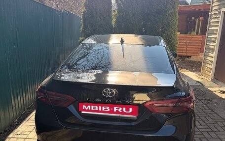 Toyota Camry, 2019 год, 2 290 000 рублей, 3 фотография