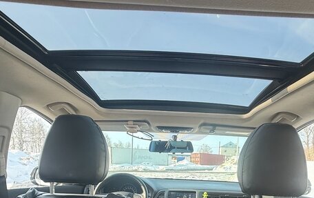 Honda Vezel, 2021 год, 2 250 000 рублей, 9 фотография