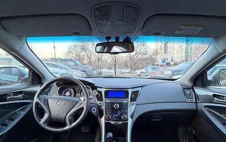 Hyundai Sonata VI, 2010 год, 750 000 рублей, 9 фотография