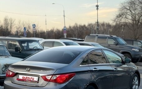 Hyundai Sonata VI, 2010 год, 750 000 рублей, 4 фотография