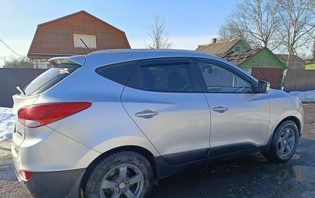 Hyundai ix35 I рестайлинг, 2012 год, 1 070 000 рублей, 2 фотография