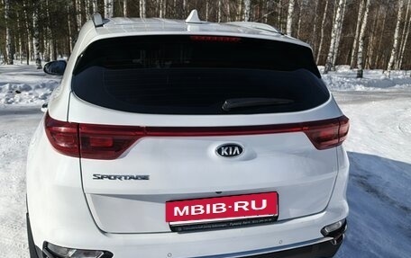 KIA Sportage IV рестайлинг, 2019 год, 2 300 000 рублей, 5 фотография