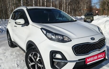 KIA Sportage IV рестайлинг, 2019 год, 2 300 000 рублей, 4 фотография