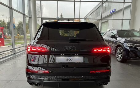 Audi SQ7, 2025 год, 18 000 000 рублей, 4 фотография