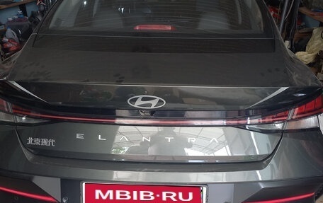 Hyundai Elantra, 2023 год, 2 300 000 рублей, 1 фотография