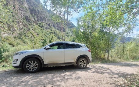 Hyundai Tucson III, 2020 год, 2 350 000 рублей, 1 фотография