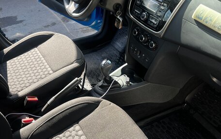 Renault Logan II, 2015 год, 770 000 рублей, 9 фотография