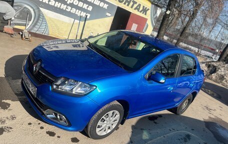 Renault Logan II, 2015 год, 770 000 рублей, 2 фотография