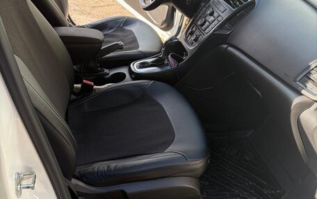 Opel Astra J, 2012 год, 770 000 рублей, 9 фотография