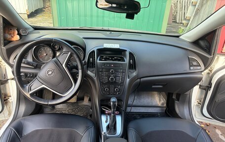 Opel Astra J, 2012 год, 770 000 рублей, 8 фотография