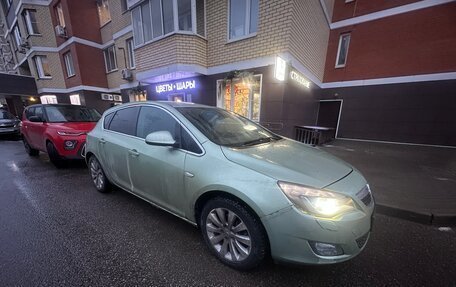 Opel Astra J, 2010 год, 685 000 рублей, 2 фотография