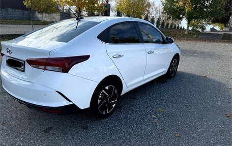 Hyundai Solaris II рестайлинг, 2022 год, 2 070 000 рублей, 11 фотография