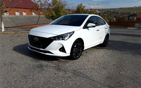 Hyundai Solaris II рестайлинг, 2022 год, 2 070 000 рублей, 12 фотография