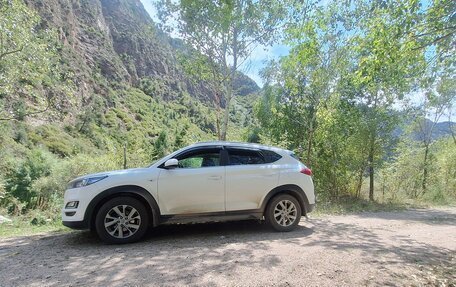 Hyundai Tucson III, 2020 год, 2 350 000 рублей, 2 фотография