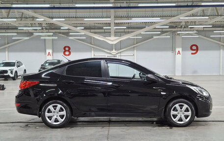 Hyundai Solaris II рестайлинг, 2013 год, 1 055 000 рублей, 4 фотография