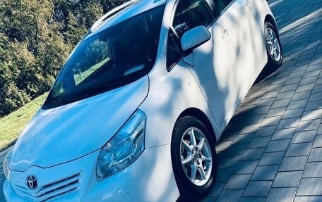 Toyota Verso I, 2012 год, 1 585 000 рублей, 3 фотография