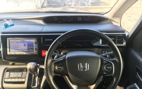 Honda Stepwgn IV, 2017 год, 2 150 000 рублей, 5 фотография