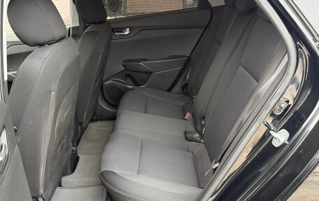 Hyundai Solaris II рестайлинг, 2021 год, 1 500 000 рублей, 28 фотография