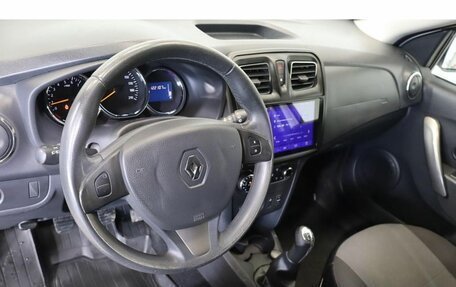 Renault Sandero II рестайлинг, 2016 год, 754 000 рублей, 6 фотография