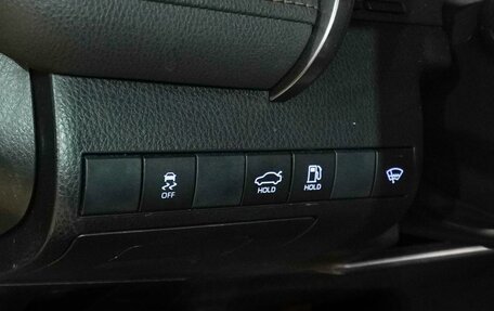 Toyota Camry, 2019 год, 2 599 000 рублей, 17 фотография