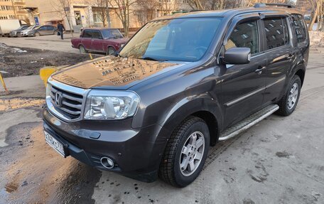 Honda Pilot III рестайлинг, 2014 год, 2 200 000 рублей, 2 фотография
