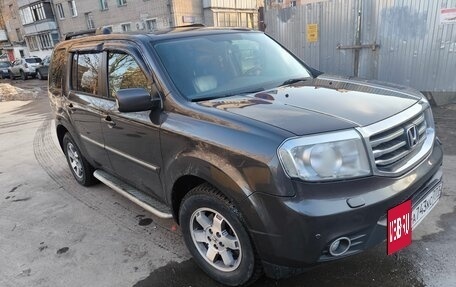 Honda Pilot III рестайлинг, 2014 год, 2 200 000 рублей, 3 фотография