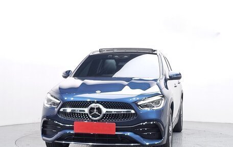 Mercedes-Benz GLA, 2023 год, 6 390 000 рублей, 2 фотография