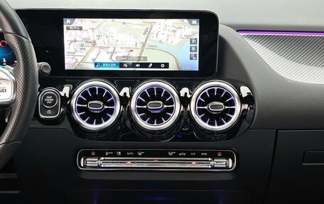 Mercedes-Benz GLA, 2023 год, 6 390 000 рублей, 13 фотография