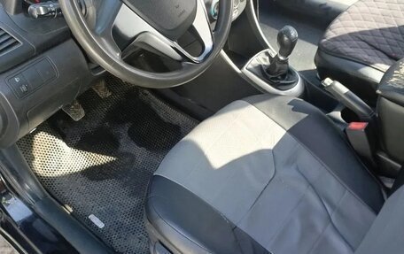 Hyundai Solaris II рестайлинг, 2013 год, 570 000 рублей, 10 фотография