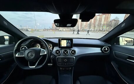 Mercedes-Benz GLA, 2016 год, 2 700 000 рублей, 15 фотография
