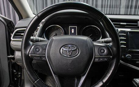 Toyota Camry, 2018 год, 2 400 000 рублей, 16 фотография