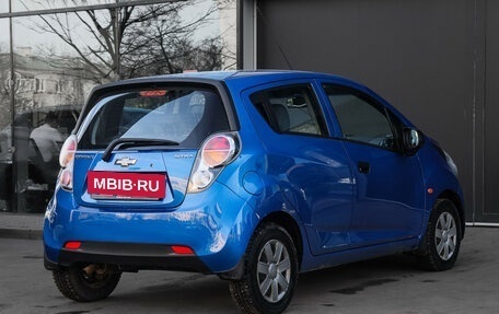 Chevrolet Spark III, 2011 год, 590 000 рублей, 4 фотография
