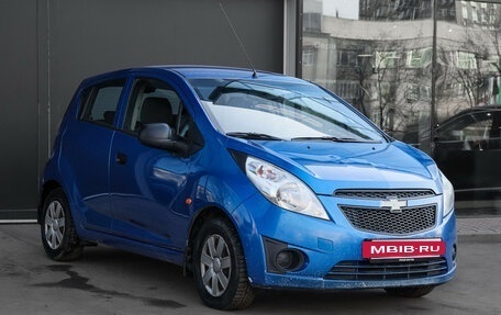Chevrolet Spark III, 2011 год, 590 000 рублей, 3 фотография