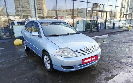 Toyota Corolla, 2004 год, 329 800 рублей, 3 фотография