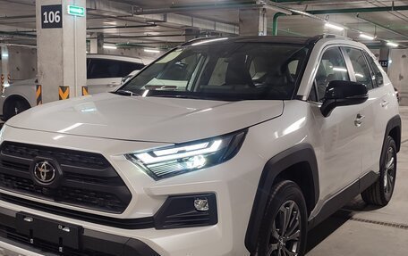 Toyota RAV4, 2025 год, 4 250 000 рублей, 2 фотография