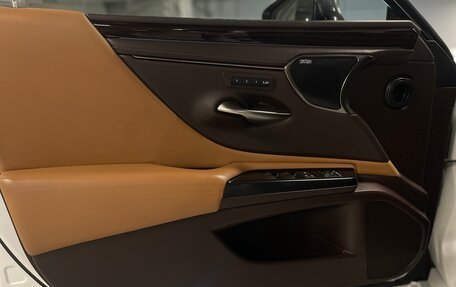 Lexus ES VII, 2018 год, 3 590 000 рублей, 23 фотография