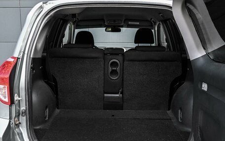 Toyota RAV4, 2005 год, 1 149 000 рублей, 22 фотография