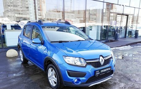 Renault Sandero II рестайлинг, 2018 год, 849 800 рублей, 3 фотография