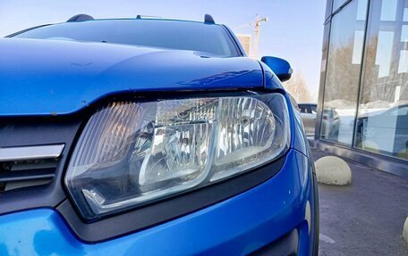 Renault Sandero II рестайлинг, 2018 год, 849 800 рублей, 21 фотография