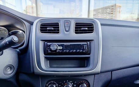 Renault Sandero II рестайлинг, 2018 год, 849 800 рублей, 18 фотография