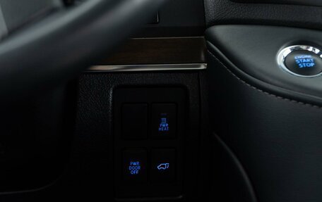 Toyota Land Cruiser 200, 2020 год, 8 795 055 рублей, 31 фотография