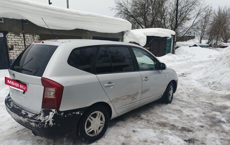 KIA Carens III (RP), 2011 год, 620 000 рублей, 3 фотография