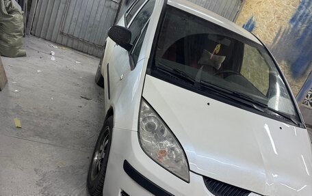 Mitsubishi Colt VI рестайлинг, 2005 год, 550 000 рублей, 5 фотография