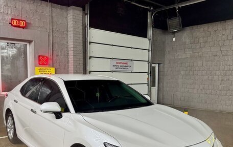 Toyota Camry, 2019 год, 2 790 000 рублей, 2 фотография