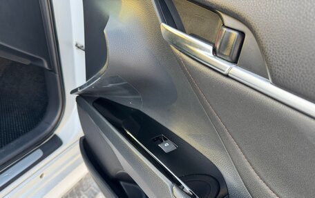 Toyota Camry, 2019 год, 2 790 000 рублей, 16 фотография