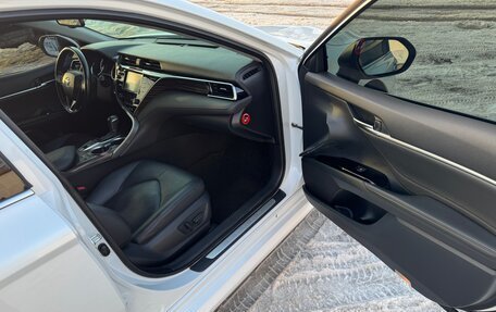 Toyota Camry, 2019 год, 2 790 000 рублей, 17 фотография